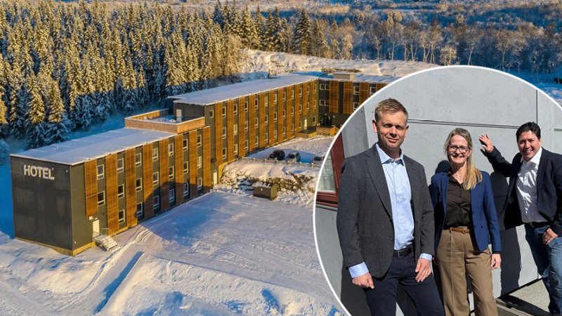 Montage av bild på hotel och gruppbild med 3 personer